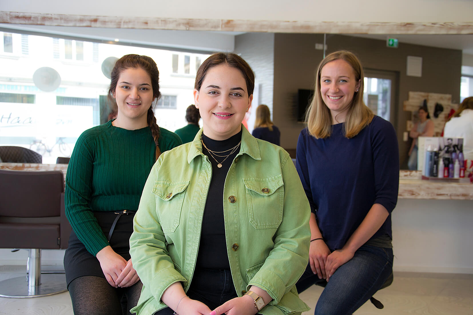 Berufsintegrationsprojekte - Ausbildung als Frisör*in