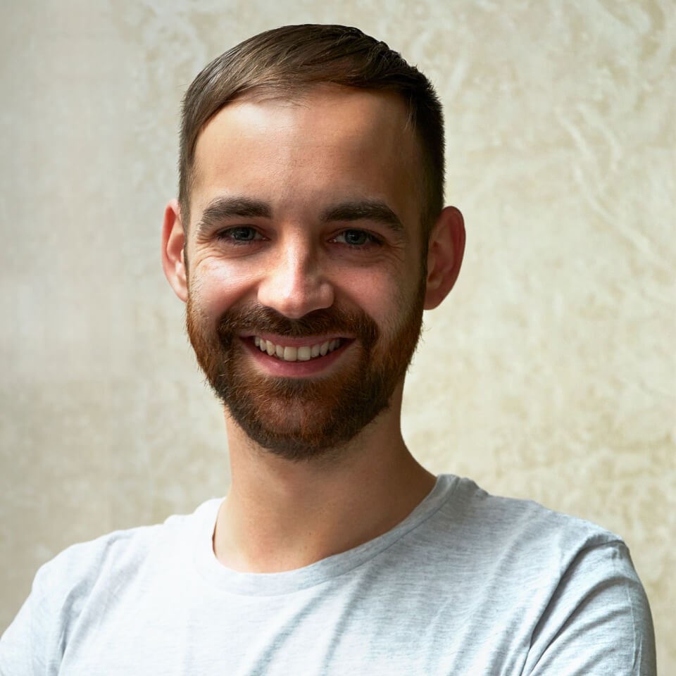 Lukas Mathis - Mitarbeiterfoto 01