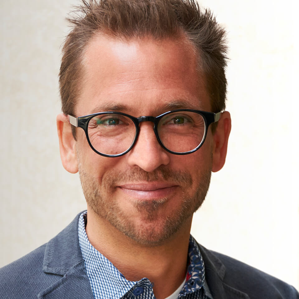 Simon Öhe - Mitarbeiterfoto 01