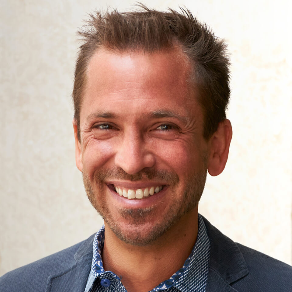 Simon Öhe - Mitarbeiterfoto 02