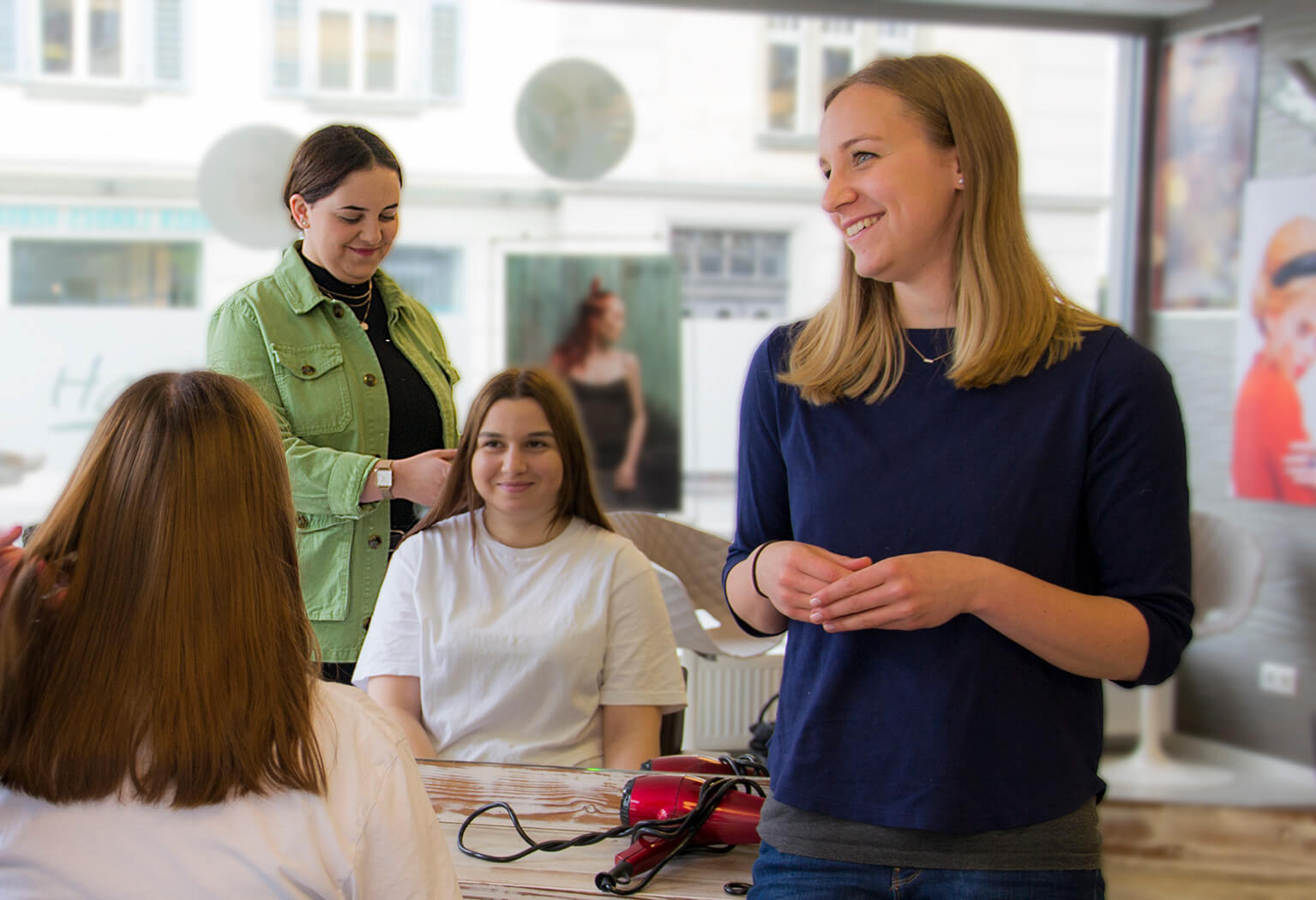Berufsausbildungsassistenz - Gespräch im Betrieb