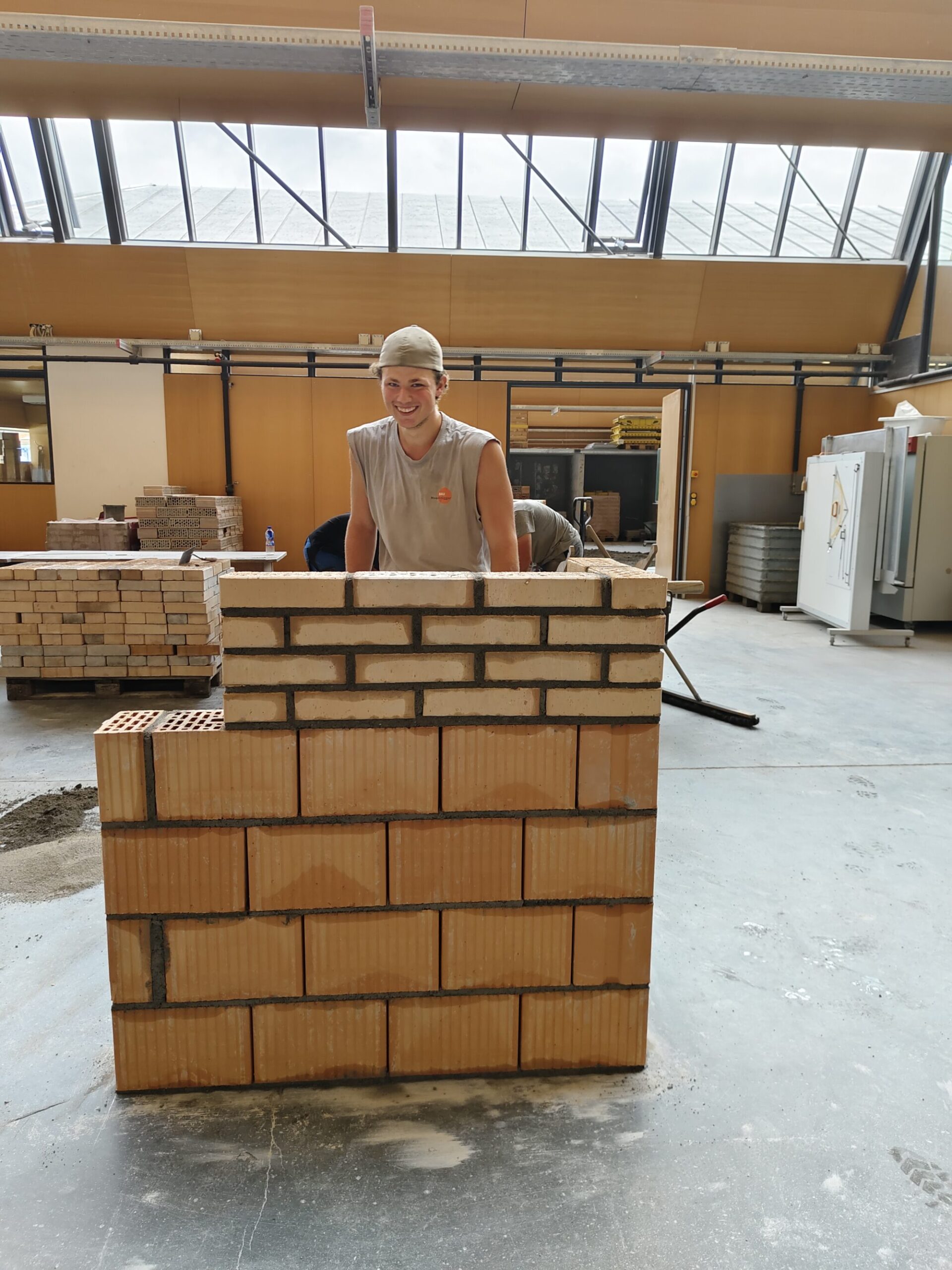 Abschlussprüfung Teilqualifikation Hochbau, Maler und Tischler Beitragsbild